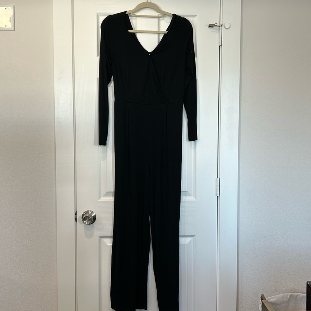 Cella & Flo Nurse On-the Go Jumper - Black, Small EUC